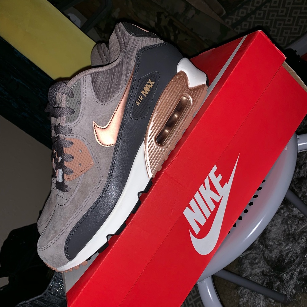 Women’s Air Max 90
